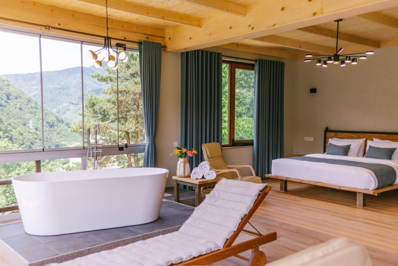Hotel Chateau Iveri Varjanisi Luaran gambar