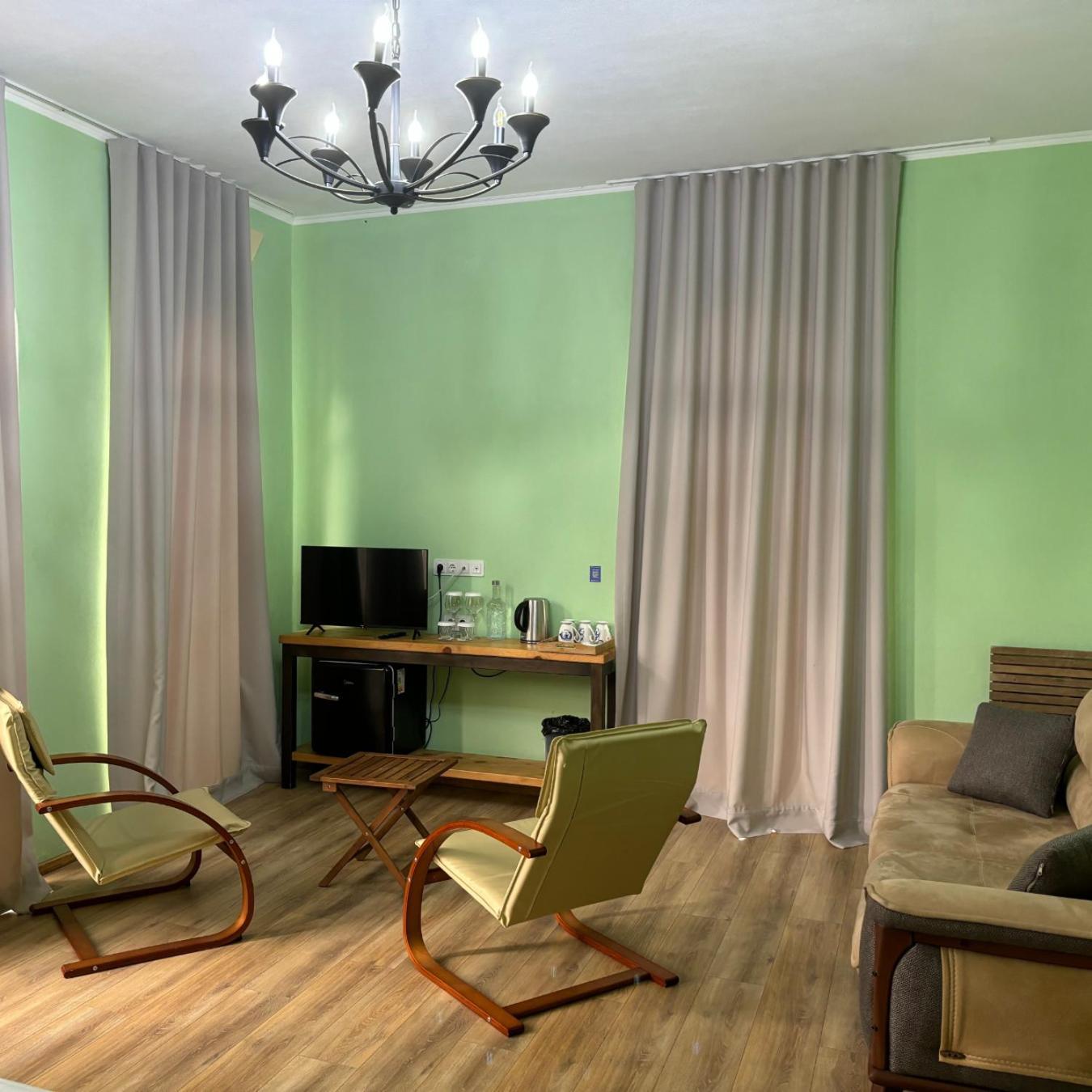Hotel Chateau Iveri Varjanisi Luaran gambar