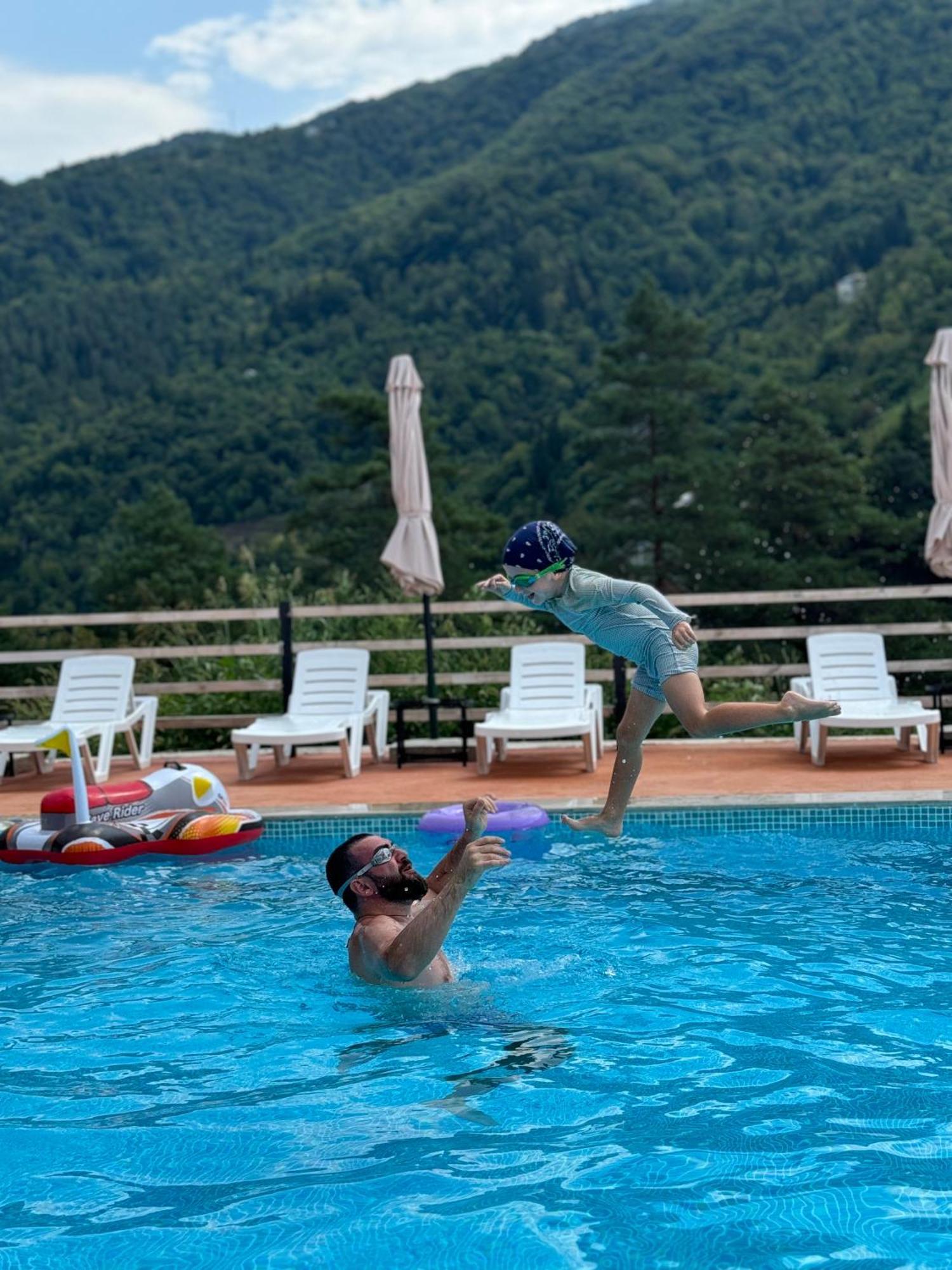 Hotel Chateau Iveri Varjanisi Luaran gambar